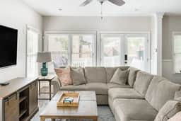 Southern Charm | 4BR Nashville, Walk Broadway