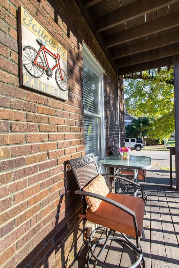 Nashville Bluebird | 1920s Condo, 12 South