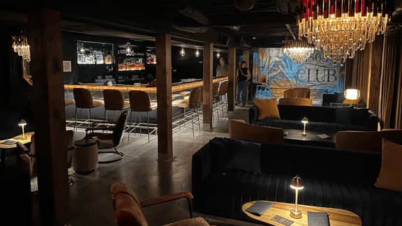 Rocky Top | Speakeasy, Pool, Near Vanderbilt
