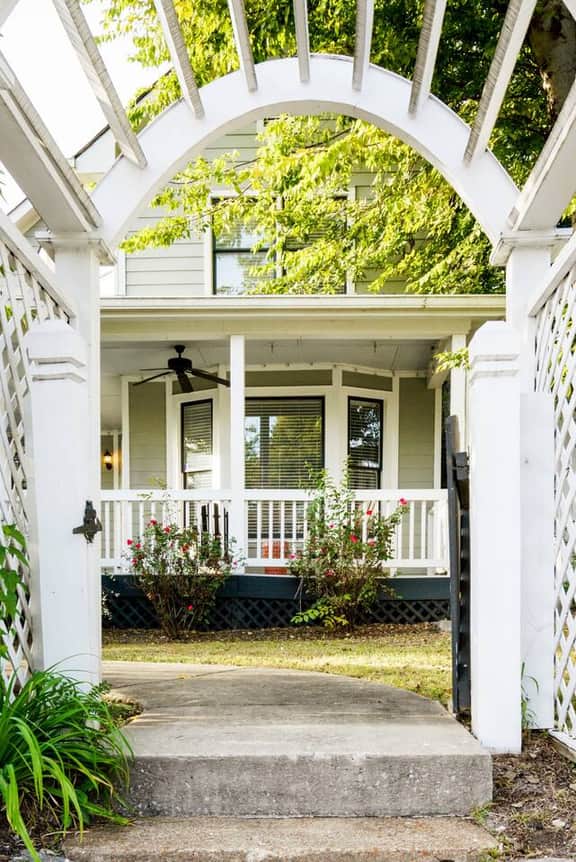 Southern Charm | 4BR Nashville, Walk Broadway