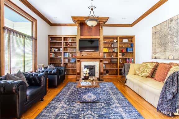 Wisteria 12South | Historic Charmer, Sleeps 10